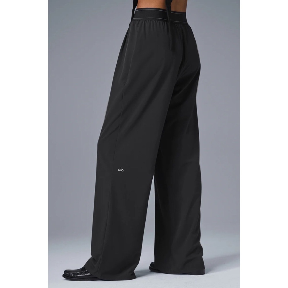 Alo Yoga Suit Up Trouser (Long) Black XS - Picture 4 of 10